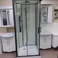 Квадратная душевая кабина