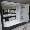 шкаф с зеркалом
